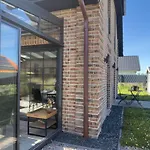 Haus Strandhafer بيت للعطل