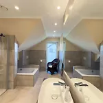 Haus Strandhafer بيت للعطل *